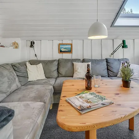 度假居 Lenia - 1km From The Sea By Interhome