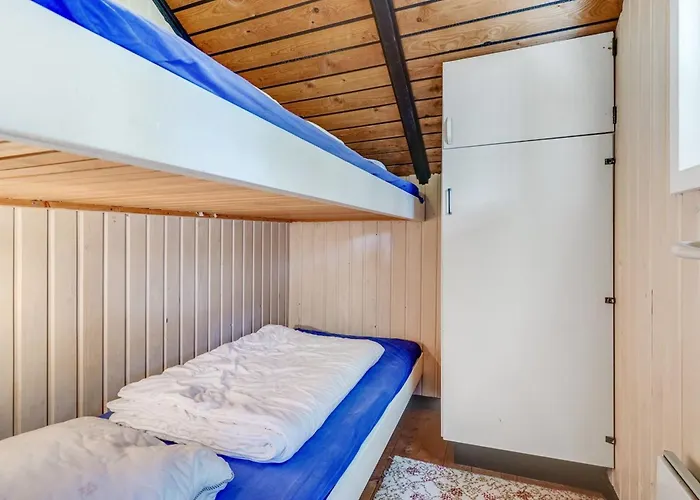 Holiday home Lenia - 1km From The Sea By Interhome *