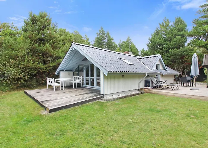 Holiday home Lenia - 1km From The Sea By Interhome