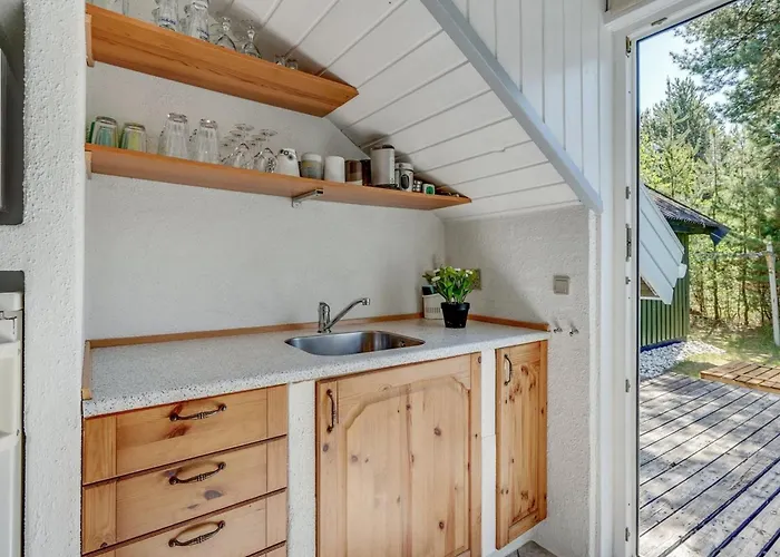 Lenia - 1km From The Sea By Interhome Molby