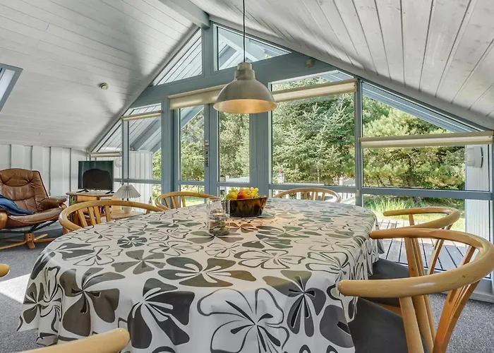 Holiday home Lenia - 1km From The Sea By Interhome