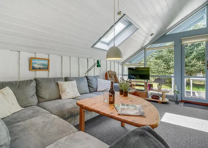 Holiday home Lenia - 1km From The Sea By Interhome *